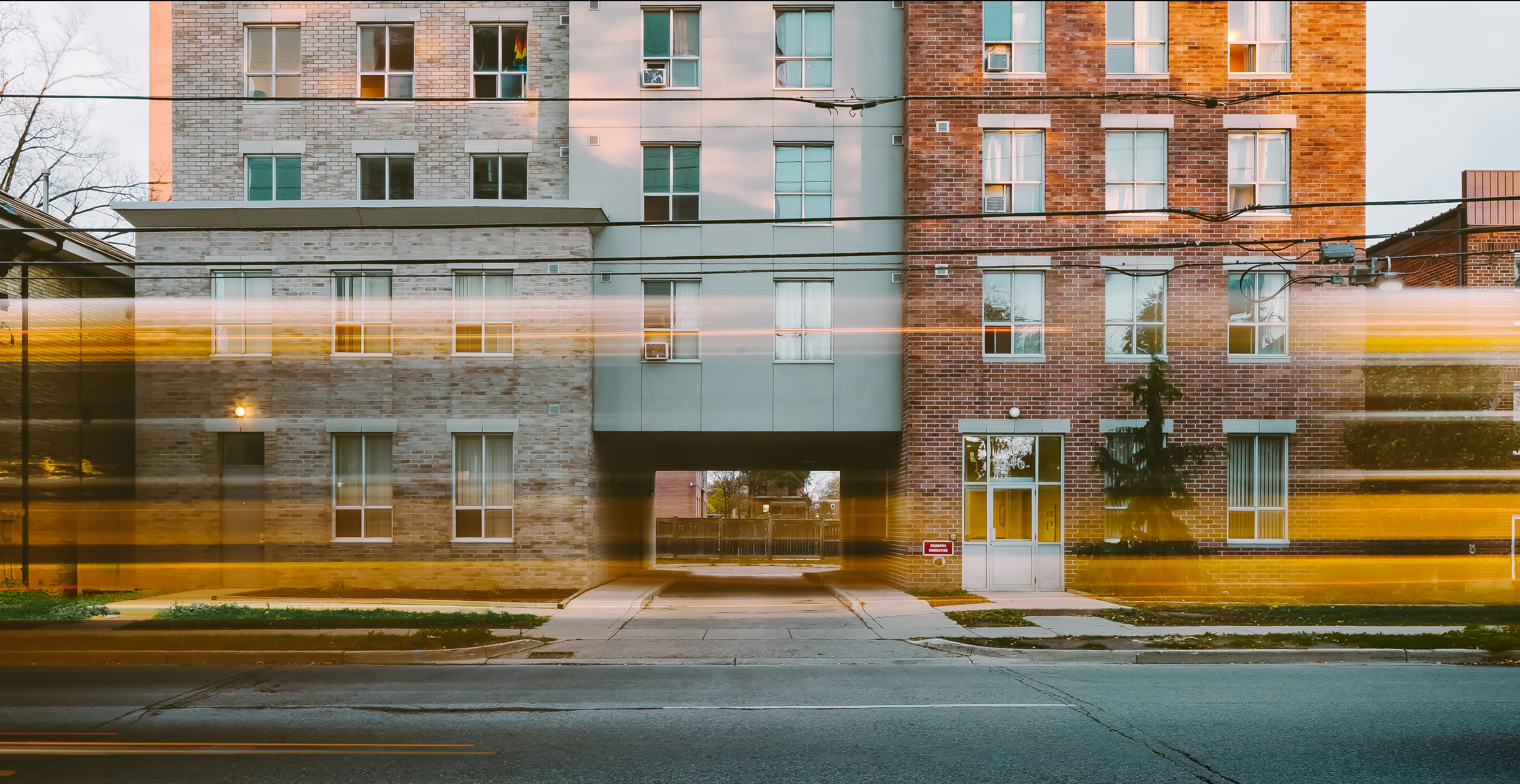 Luxury vs. Affordable Rentals
